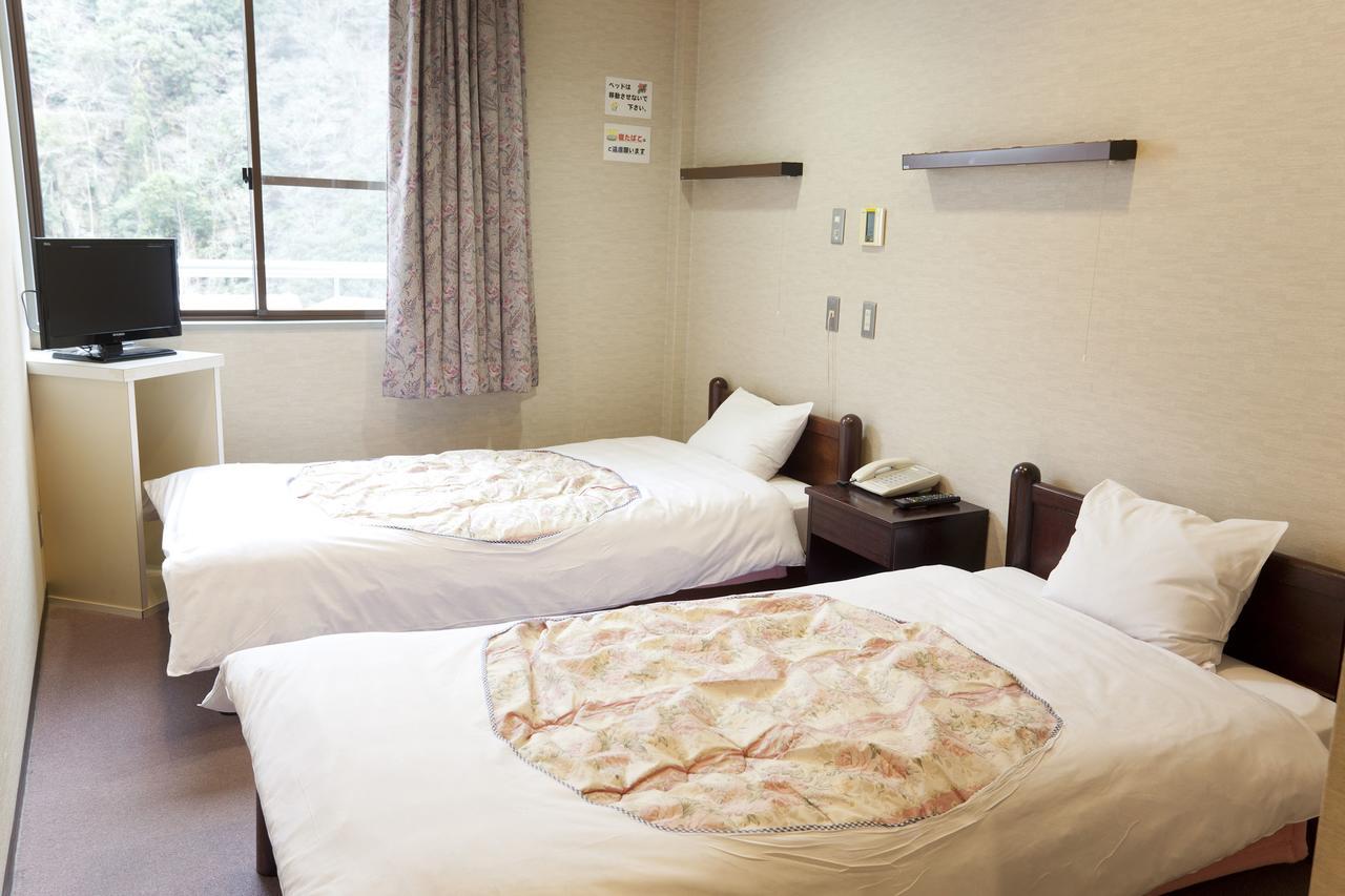 Hotel Yuzuruhaso Minamiawaji Esterno foto