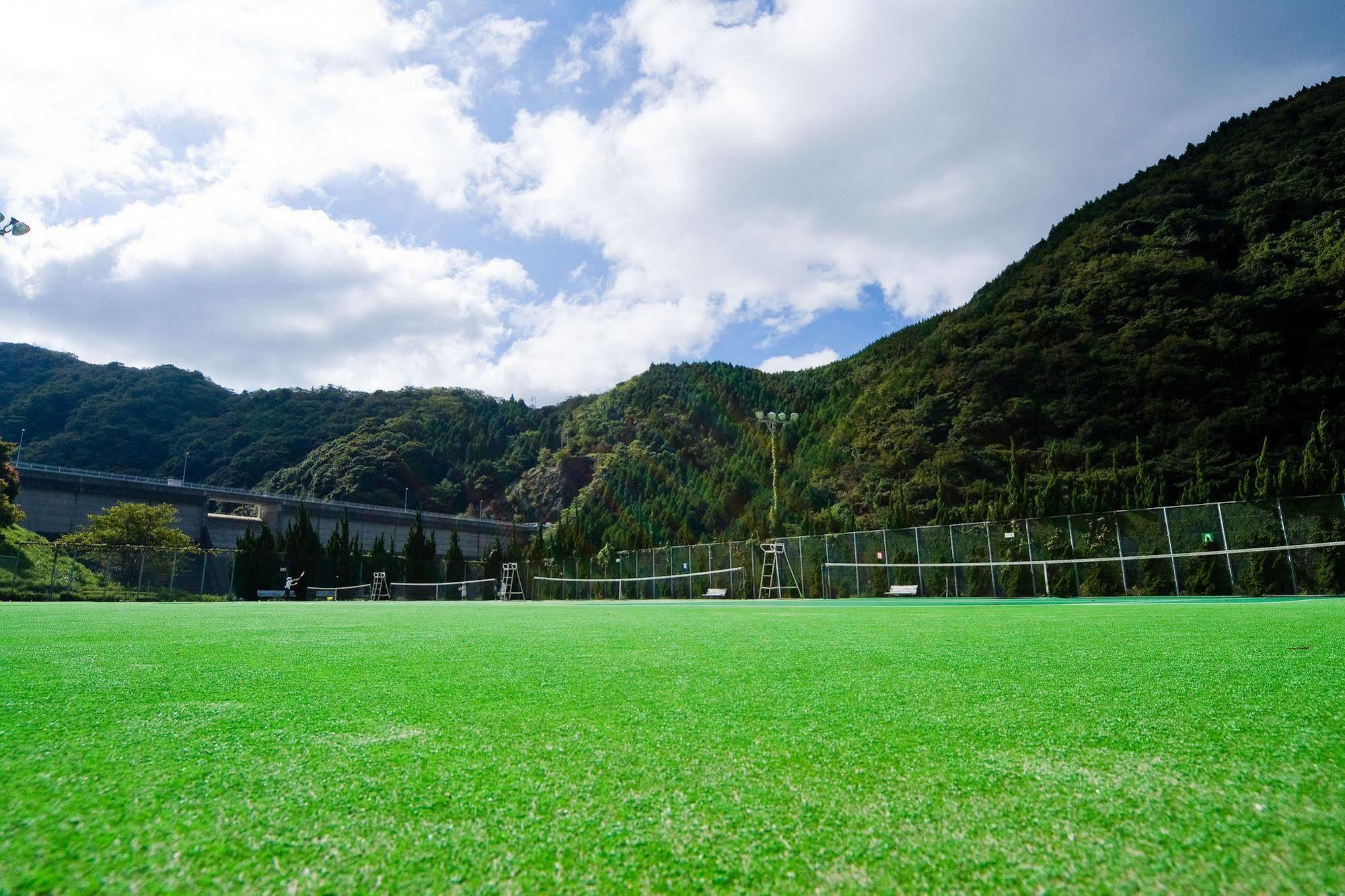 Hotel Yuzuruhaso Minamiawaji Esterno foto