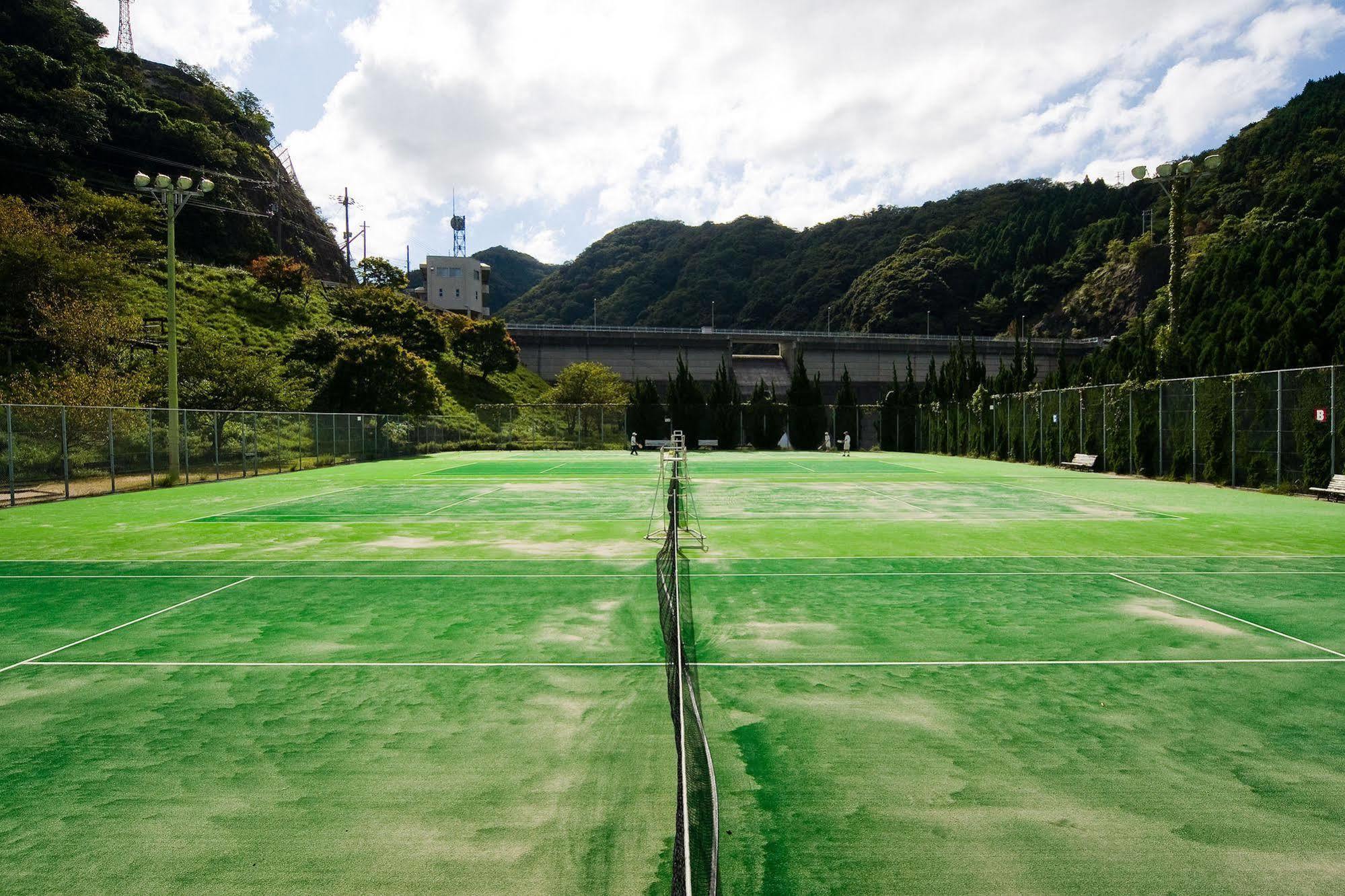 Hotel Yuzuruhaso Minamiawaji Esterno foto